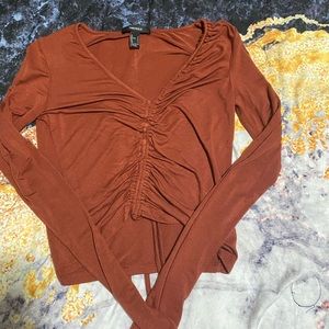 Long sleeve string crop